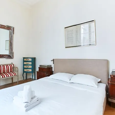 Madeleine - Opera Apartman